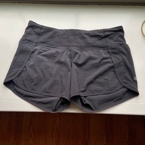 Black Lululemon size 6 Speed up shorts